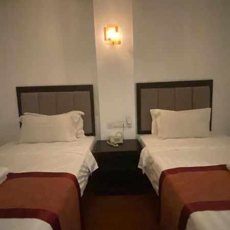 Kk Waterfront Hotel Kota Kinabalu Eksteriør billede