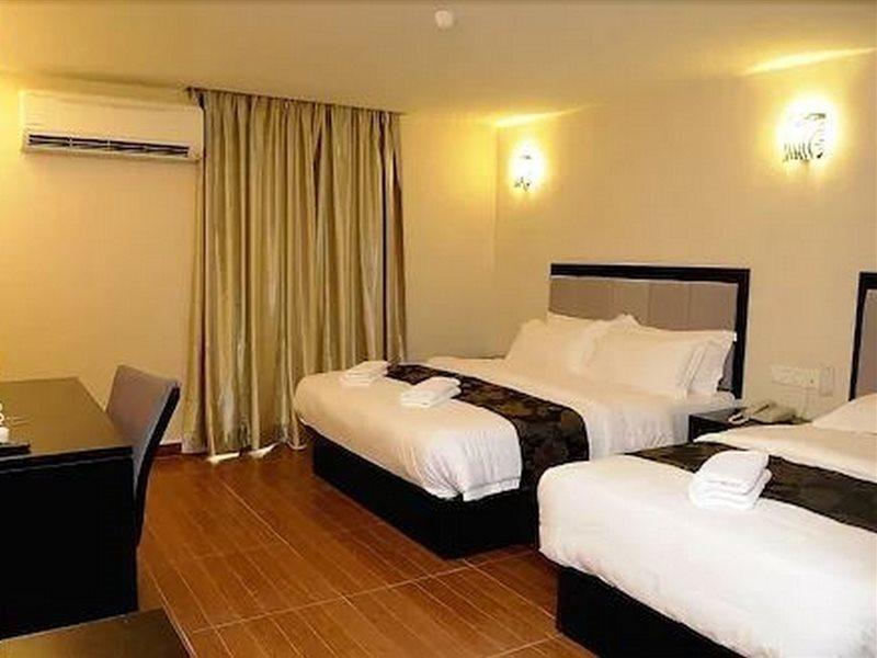 Kk Waterfront Hotel Kota Kinabalu Eksteriør billede