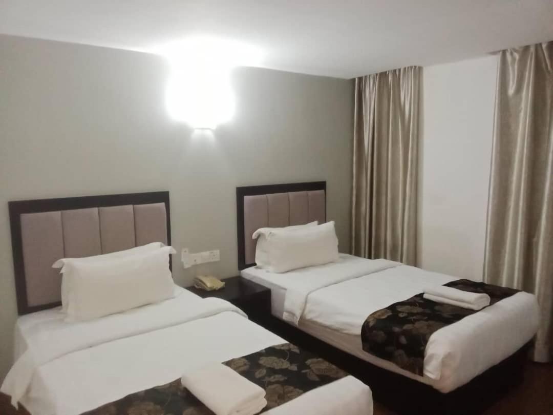 Kk Waterfront Hotel Kota Kinabalu Eksteriør billede